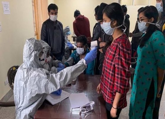 BREAKING NEWS : HC's Delhi government reprimanded on Corona - if you don't care, tell Center will take responsibility