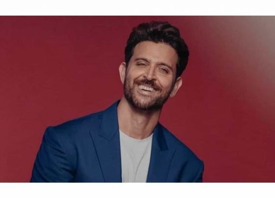 .Hrithik joins Shawn-Camila to raise Covid-19 relief funds, donates $15,000