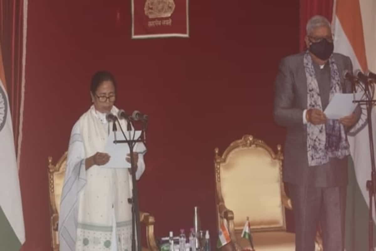 Mamata Banerjee takes oath as chief minister of West Bengal for 3rd time