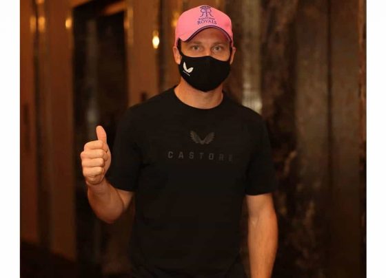 Eight England players return home after suspension of IPL