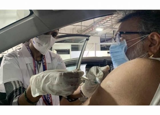 Rakeysh Omprakash Mehra, Arbaaz Khan get their dose of Covid-19 vaccine