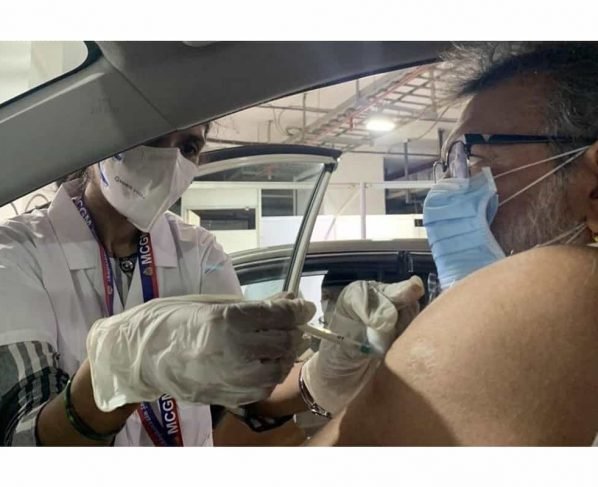 Rakeysh Omprakash Mehra, Arbaaz Khan get their dose of Covid-19 vaccine