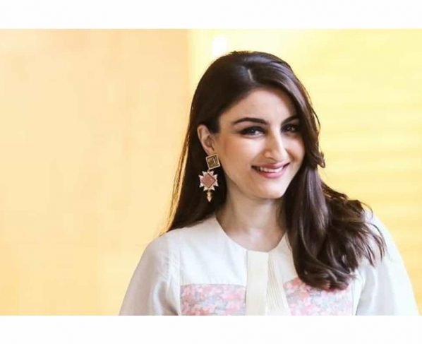 Soha Ali Khan reminds fans basic Covid-19 precautions, urges them to follow
