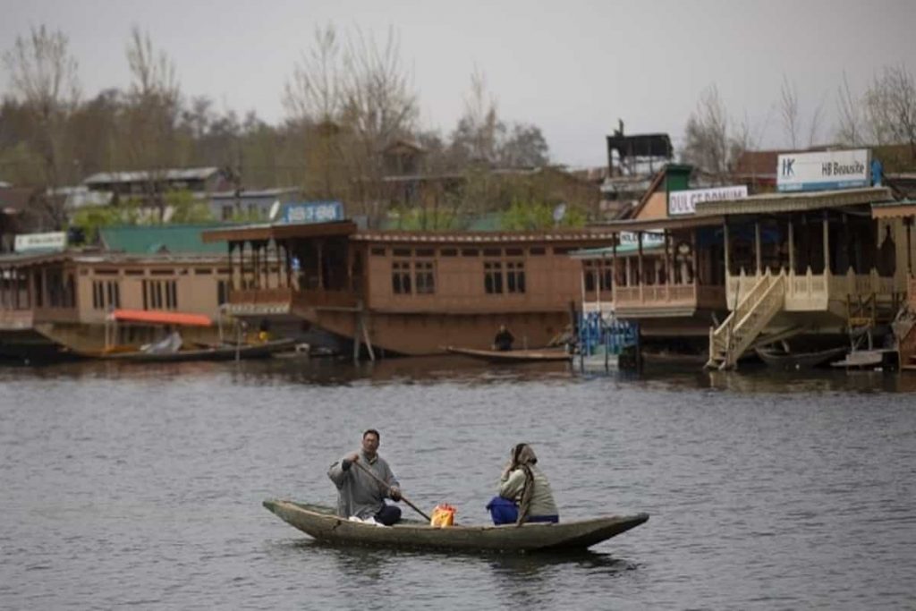 Jammu and Kashmir govt announces ₹3 crore relief package for the tourism sector