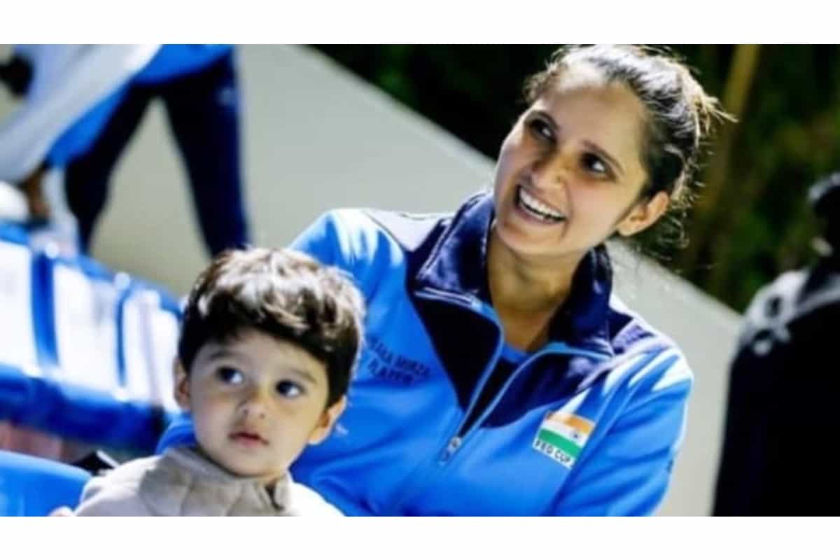 Sania Mirza’s son Izhaan ‘coaches’ her during practice. Watch adorable video
