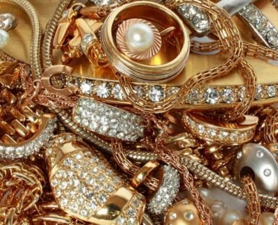 Gold Price Today: Yellow Metal Touches Rs 48,000; Investors Advised to "Go Long"