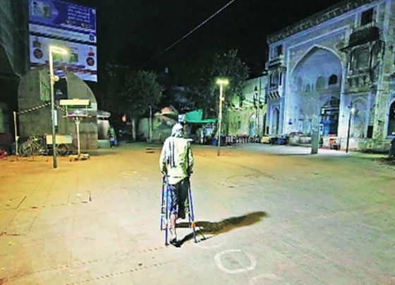 Night curfew has been extended in Ahmedabad, Surat, and 34 other cities till May 20