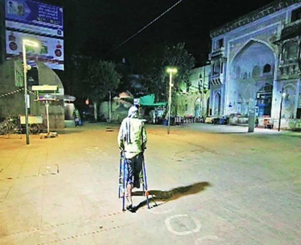Night curfew has been extended in Ahmedabad, Surat, and 34 other cities till May 20