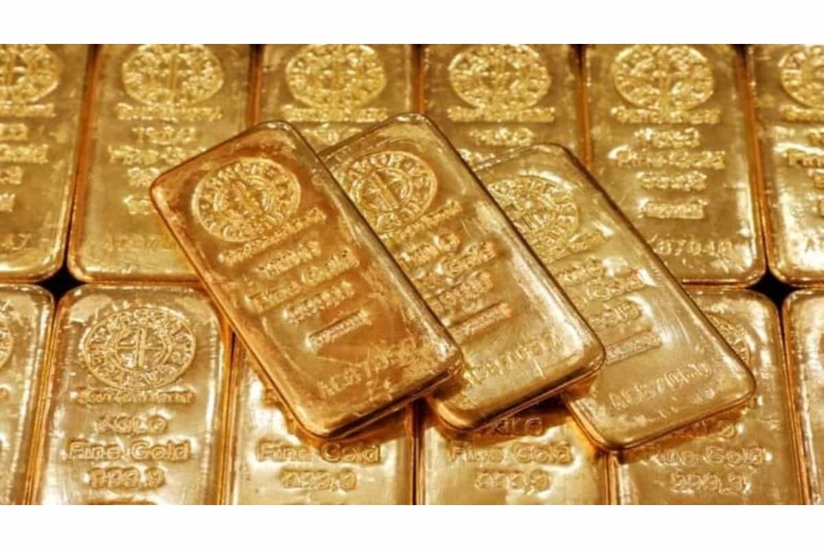 Gold Price Today: Yellow Metal Trades Higher Tracking Global Cues; Silver Dips