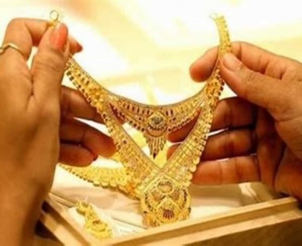 Indian spot gold rate and silver price on Monday, May 24, 2021