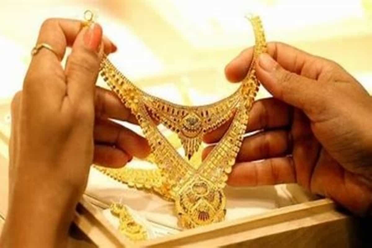 Indian spot gold rate and silver price on Monday, May 24, 2021