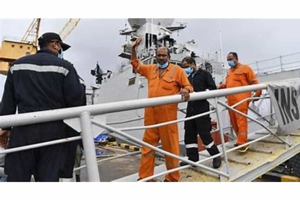 FIR registered in Mumbai against captain of barge P305