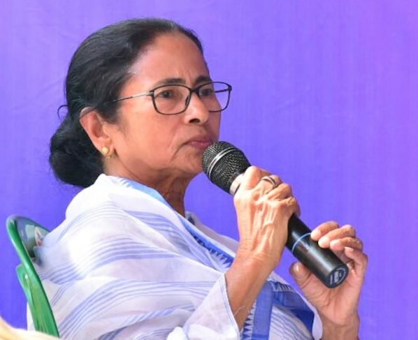 Newly elected MLAs of West Bengal sworn in