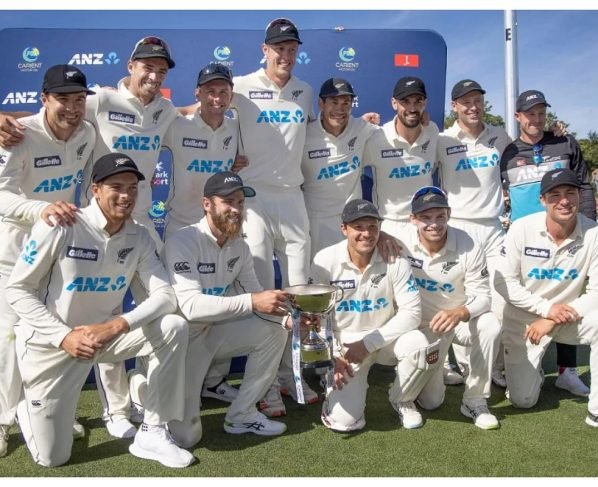 New Zealand players and staff leave for England tour