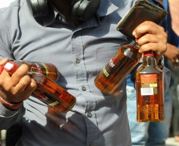 Online Liquor Delivery In Delhi: Online delivery of liquor in Delhi, booking from website and app