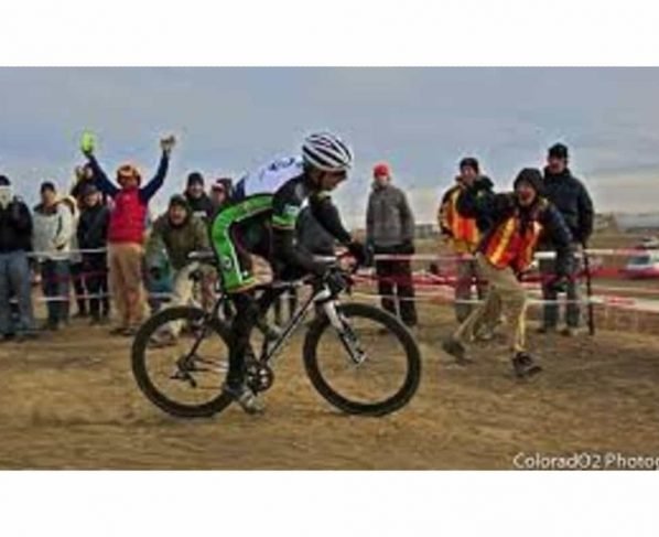 Cycled 300KM for medicine, people said to the leader who came to 'photograph' - shameless