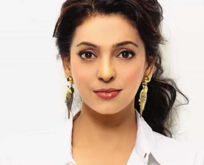 Man sings Lal Lal Honthon Pe during Juhi Chawla's 5G case hearing by Delhi HC