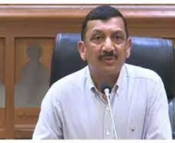 No jeans, T-shirts or sports shoes, CBI asks staff to wear only formals