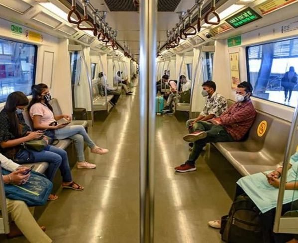 Breaking News : Concessions increased in lockdown in Delhi, metro will run with 50 percent capacity