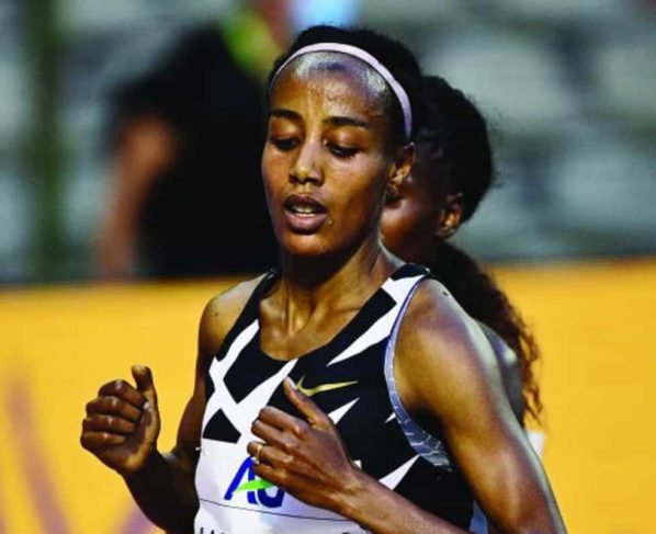 Sifan Hassan breaks women's 10,000 metres world record