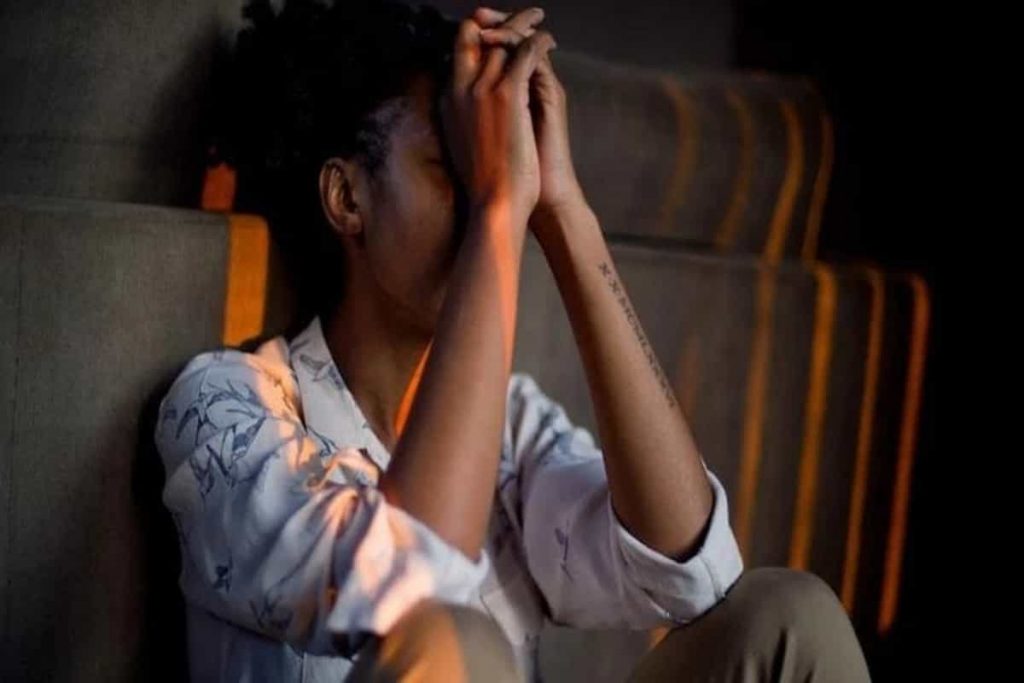 Jobless Bengali TV actor in Kolkata livestreams suicide bid, cops save him
