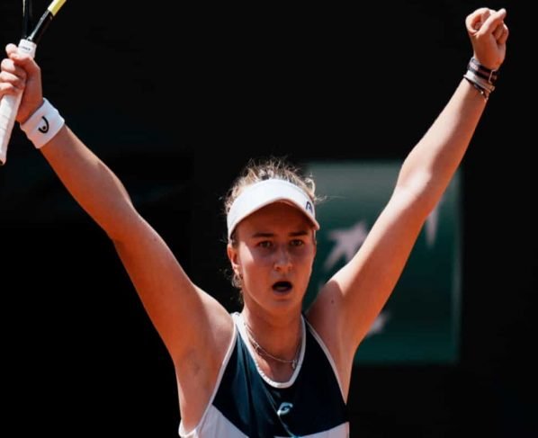 French Open 2021: Unseeded Krejcikova beats Gauff to enter semis