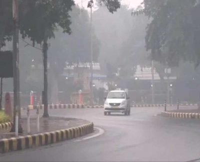 Delhi weather: Light rains today; AQI in moderate category