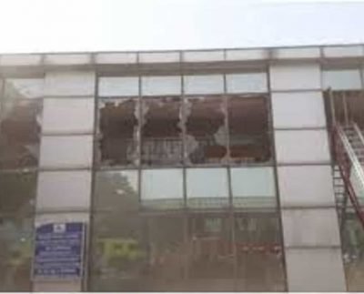 Fire breaks out at Safdarjung Airport's IT building, 6 fire tenders at the spot