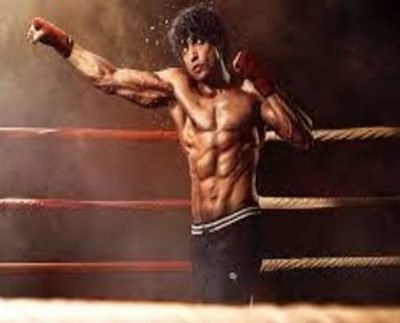 Farhan Akhtar announces new release date of Toofan, to stream on Amazon Prime