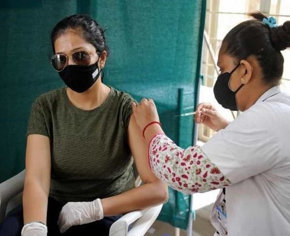 Covid Vaccination Update More than 1 crore people got both dose of vaccine - Maharashtra