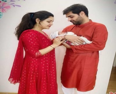 Bhuvneshwar Kumar’s shared the first picture of newborn daughter, Fans want to know the name