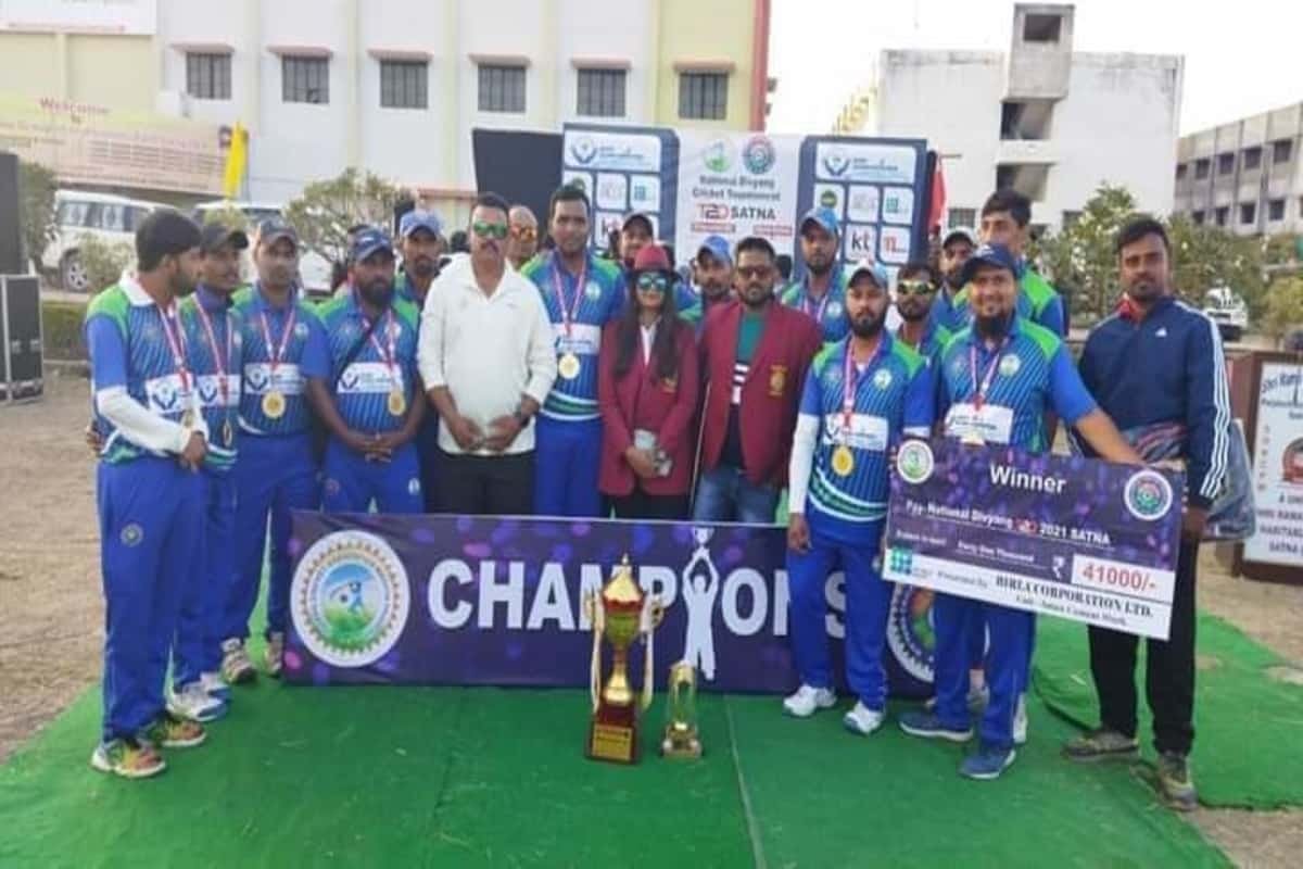 विकलांगता को किनारे रखते हुए दिव्यांग क्रिकेटरों ने दिखाया अपना हुनर