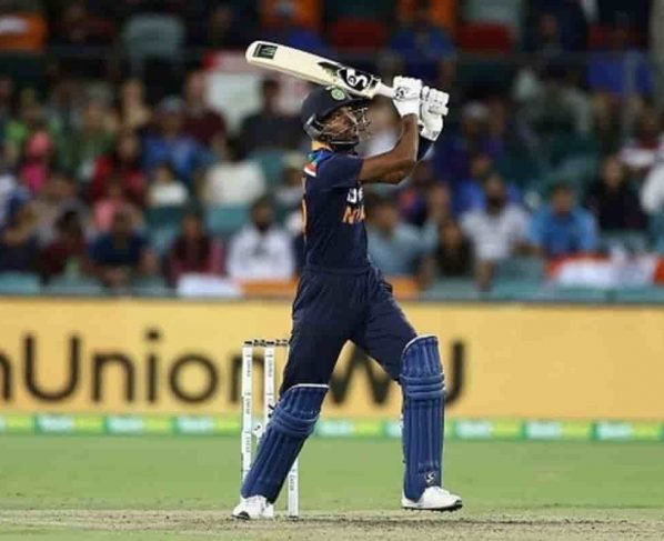 IPL 2022 LIVE: GT vs SRH Live Streaming, Live Score, Gujarat Titans vs Sunrisers Hyderabad Dream11 Team Prediction, Squads, Telecast