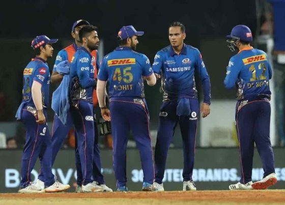 IPL 2022 LIVE: MI vs SRH Live Streaming, Live Score, Mumbai Indians vs Sunrisers Hyderabad Dream11 Team Prediction, Squads, Telecast