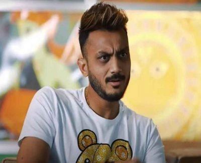 Akshar Patel Breaks MS Dhoni Record, Breaks Dhoni's Unbreakable Record